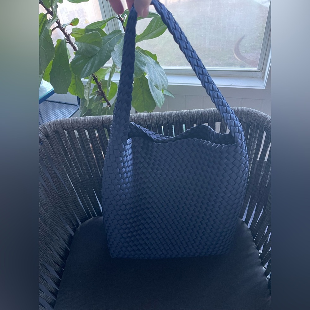 NAGHEDI nomad hobo